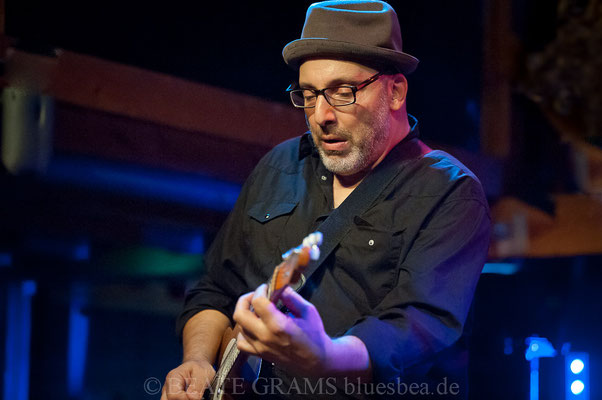Dana Fuchs Band "Love Lives On Tour" - 12.10.2018 Räucherei Kiel
