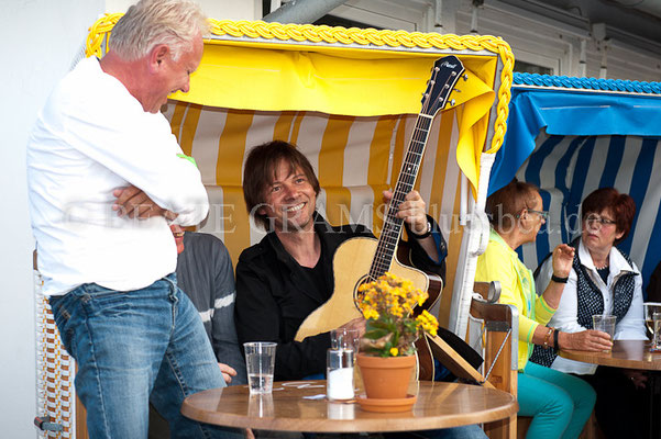Richie Arndt Acoustic Band mit Gregor Hilden - Boogie-, Blues- und Folknächte in Hohwacht
