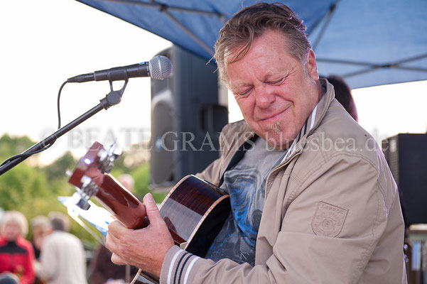 Richie Arndt Acoustic Band mit Gregor Hilden - Boogie-, Blues- und Folknächte in Hohwacht