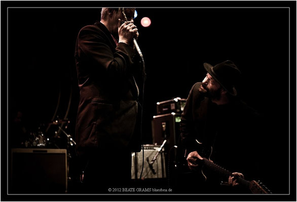 19 Marc Breitfelder (Germany) & Colin Linden (Canada) - Grand final: “Hosted-Session” - 23. Bluesfestival Eutin 2012 - Sonntag, 20. Mai