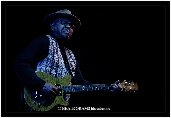 Larry Garner meets Norman Beaker & Friends - 27.04.13 - Savoy, Bordesholm
