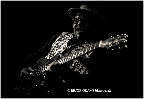 Larry Garner meets Norman Beaker & Friends - 27.04.13 - Savoy, Bordesholm