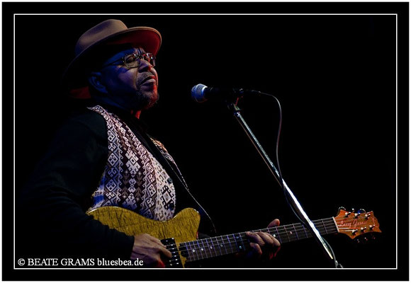 Larry Garner meets Norman Beaker & Friends - 27.04.13 - Savoy, Bordesholm