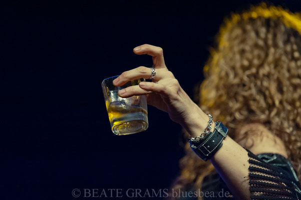 Dana Fuchs Band "Love Lives On Tour" - 12.10.2018 Räucherei Kiel