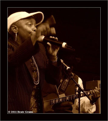 Zakiya Hooker & Band - 22. Bluesfestival Eutin 22.05.2011