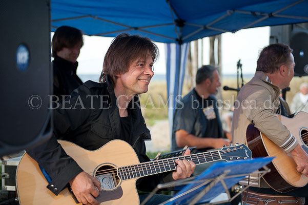 Richie Arndt Acoustic Band mit Gregor Hilden - Boogie-, Blues- und Folknächte in Hohwacht
