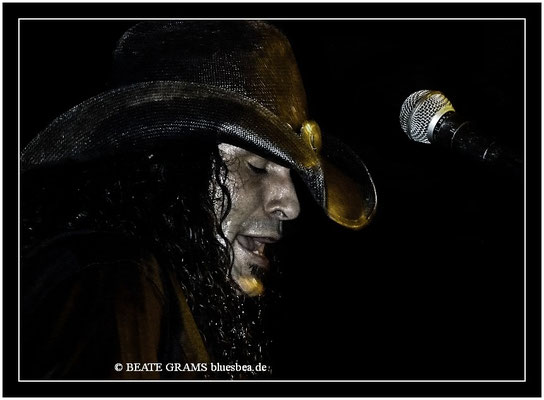 ERIC SARDINAS & BIG MOTOR - 28. Oktober 2011 – Downtown Bluesclub Hamburg
