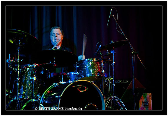 Larry Garner meets Norman Beaker & Friends - 27.04.13 - Savoy, Bordesholm