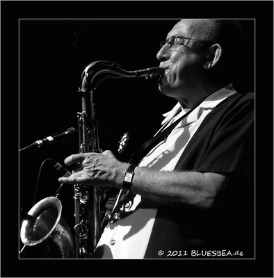 Bill Wyman & The Rhythm Kings - 21.01.2011 Fabrik Hamburg