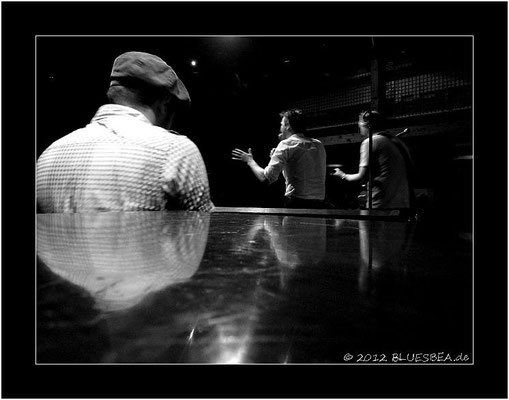 B.B. & The Blues Shacks - 10. Februar 2012, 14. Internationales Kieler Blues Festival, Räucherei 