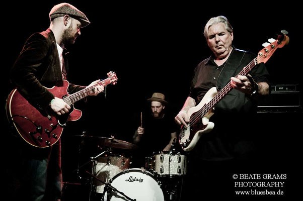 "Blues for Gary" by Henrik Freischlader - 22.04.2017 Räucherei Kiel