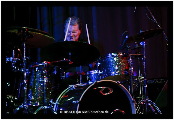 Larry Garner meets Norman Beaker & Friends - 27.04.13 - Savoy, Bordesholm
