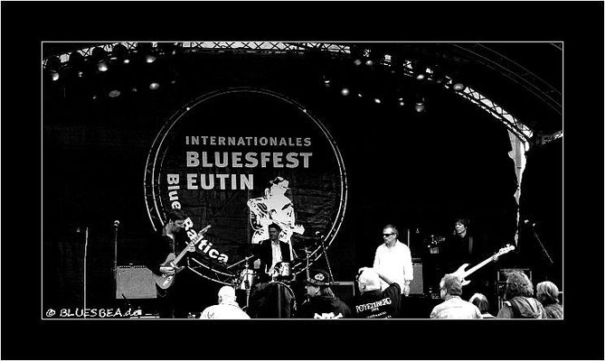 R.J. Mischo & Band - 22. Bluesfestival Eutin 19.05.2011