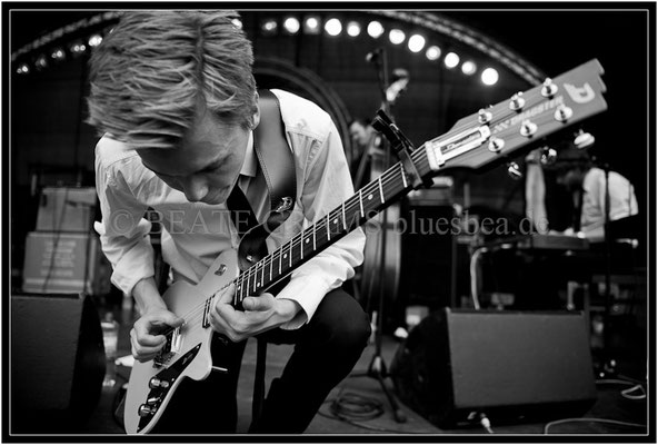 Yngve and His Boogie Legs - 05/2013 BluesBaltica Eutin