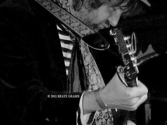 Jon Allen - 02. Oktober 2011 Downtown Bluesclub HH 