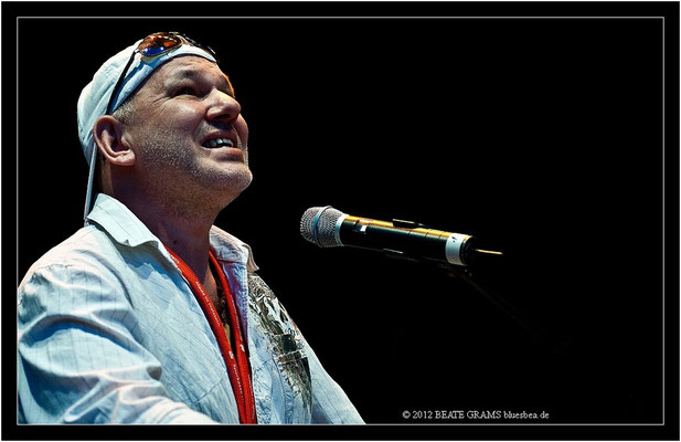 Georg Schroeter (Germany) - Grand final: “Hosted-Session” - 23. Bluesfestival Eutin 2012 - Sonntag, 20. Mai