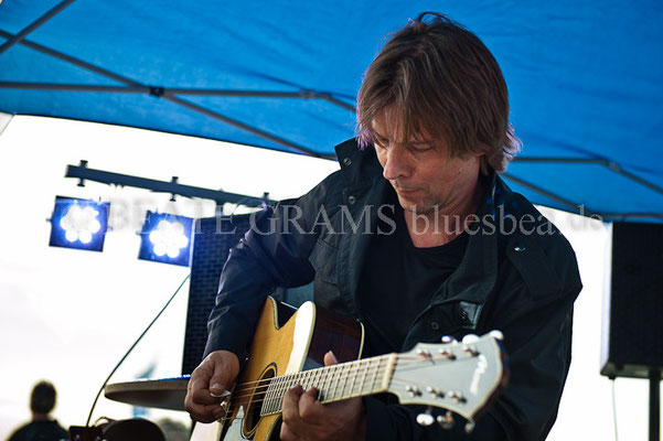 Richie Arndt Acoustic Band mit Gregor Hilden - Boogie-, Blues- und Folknächte in Hohwacht