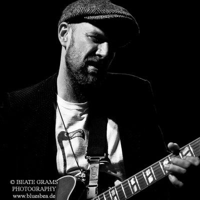 "Blues for Gary" by Henrik Freischlader - 22.04.2017 Räucherei Kiel