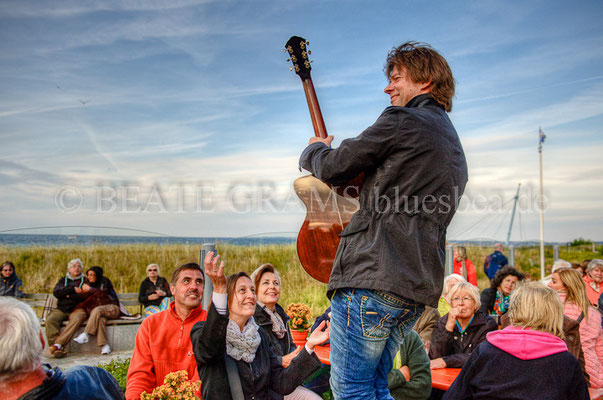 Richie Arndt Acoustic Band mit Gregor Hilden - Boogie-, Blues- und Folknächte in Hohwacht