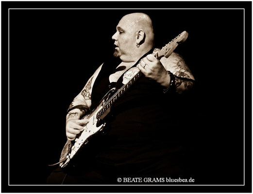 POPA CHUBBY & BAND - 12. November 2011 - Fabrik HH