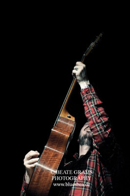 Krissy Matthews (UK) & Max Maxwell  (UK) - Guitar Heroes Festival Joldelund – 30.04.17 Gerd's Juke Joint