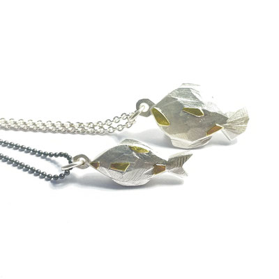 Fische massiv Silber, mit 750/- Gold (klein verk., groß 420,- zzgl.Kette)