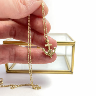 Zarter Anker "Glaube, Liebe, Hoffnung" 750/- Gold. Größe ca. 15 mm. Bitte anfragen.