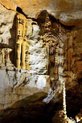 Grotte des moidons; 5. Juli 2015; bei Montrond, franz. Jura