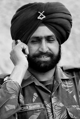 Sikh (mit Name Singh) als indischer Soldat in einer Garnison in Ladakh; 2007