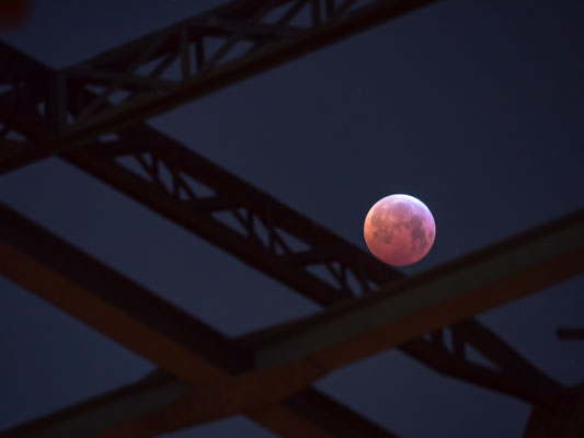 2019 - Mondfinsternis auf der Hohenzollernbrücke