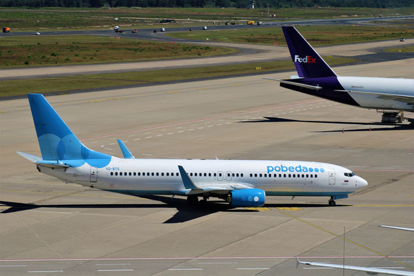 Boeing 737-800 Winglet, Pobeda, Juli 2018, Köln-Bonn Airport, Steve Baaß