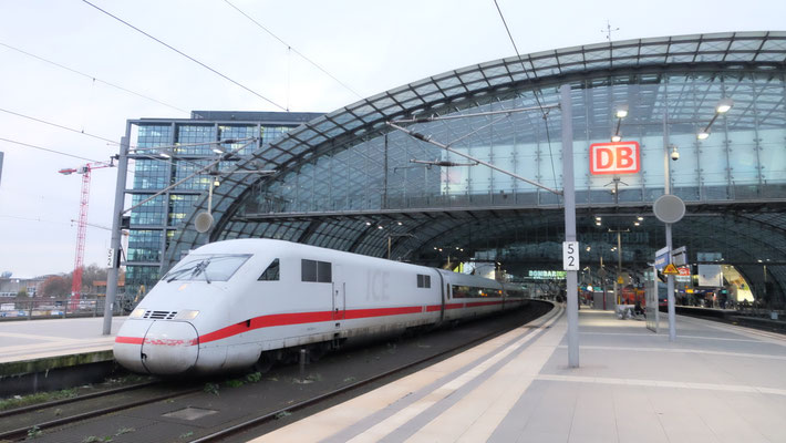 402 024/808 024 "Saalfeld (Saale)", Berlin Hbf, 2017, Ingo Weidler