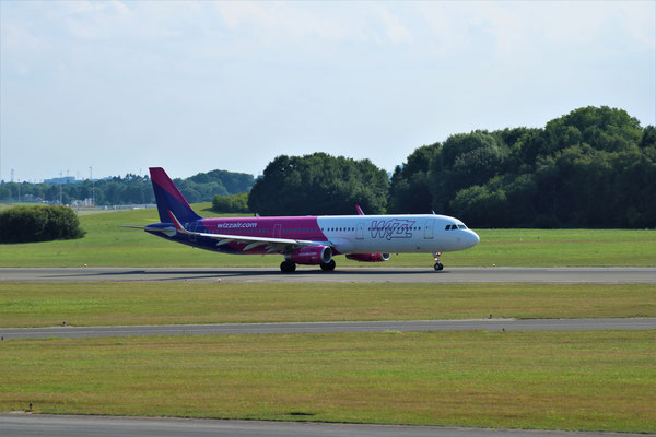 A321 Wizz Air, 19.07.2018, Hamburg, Maxwell Leu und Benny Kramer