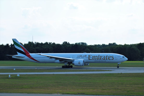 Boeing 777-300 ER Emirates, Hamburg Airport 19.07.2018, Steve Baaß