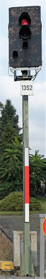 Ein rotes Licht am Ks-Signal in Brandenburg Hbf