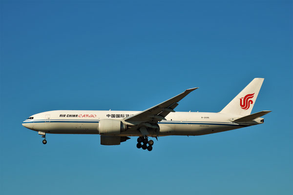 Boeing 777-200F von Air China Cargo, Ende Oktober, in Frankfurt, von Steve Baaß
