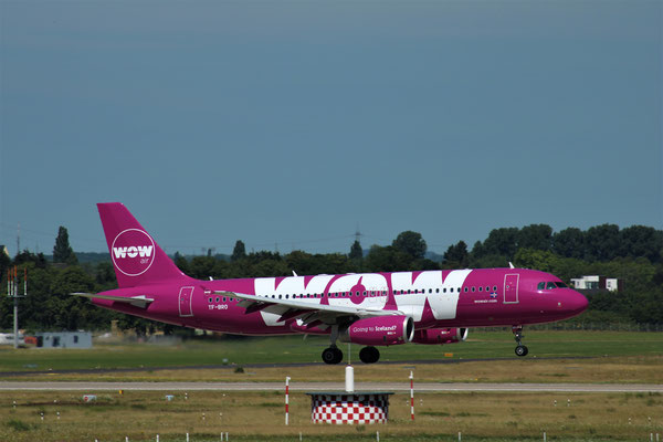 A320 WOW air, 07.07.2018, Düsseldorf, Steve Baaß