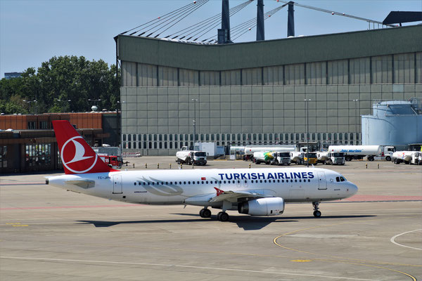 A320 Turkish Airlines, 26.07.2018, Berlin-Tegel, Steve Baaß