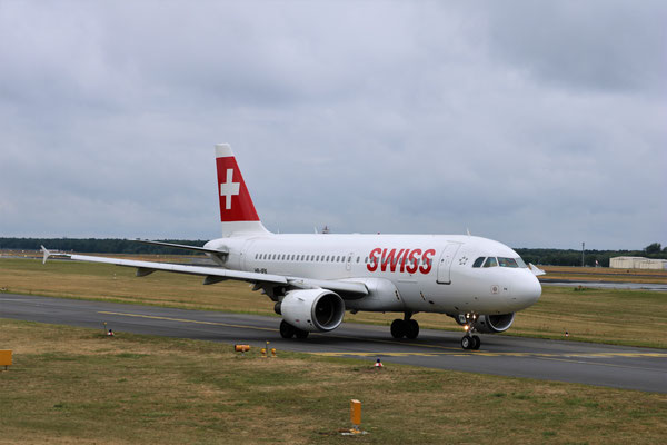 A319 Swiss, 24.06.2018, Berlin-Tegel, Steve Baaß
