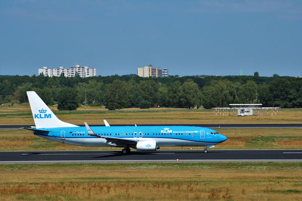 Boeing 737-800 Winglet, KLM, 26.07.2018, Berlin-Tegel, Steve Baaß