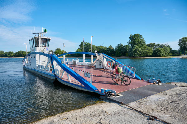 Donaufähre bei Mariaposching © Tourismusverband Ostbayern e.V., Fotograf: Gerhard Illig 