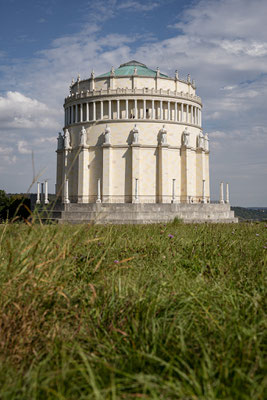 Blick auf die Befreiungshalle bei Kelheim  ©Tourismusverband Ostbayern e.V. Foto: @well_outside 