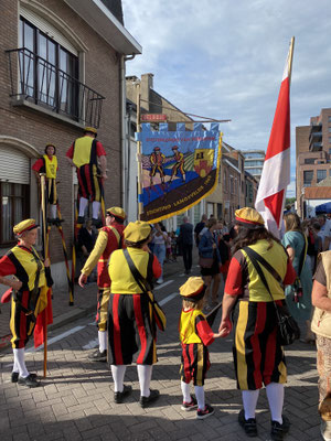 Vaandel van de Steltenlopers van Merchtem. Foto: Thea- Warrior, 24 juni 2022.