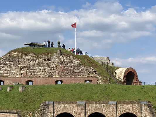 ThP 230409 Maastricht - Sint-Pietersberg - Fort Sint-Pieter uit 1701.