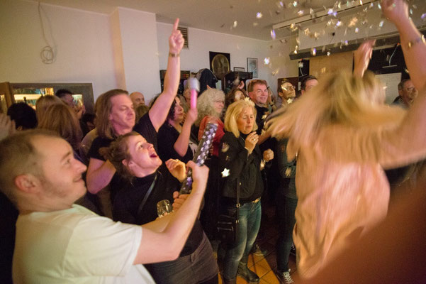 Wenn Castrock Aloha he spielen, ist Rudel-Wedeln angesagt