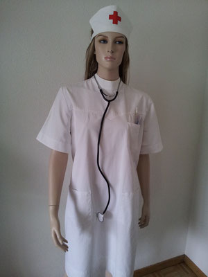 ÄRZTIN/KRANKENSCHWESTER, Stethoskop Fr. 5.-