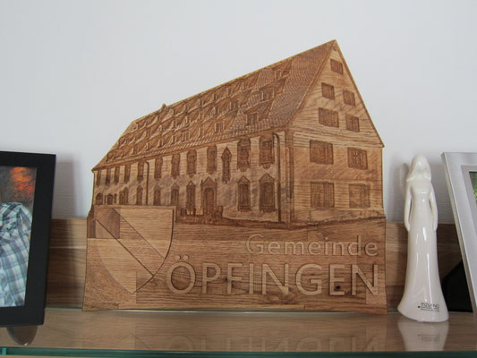 Rathaus Öpfingen / kreativ-fraesen