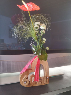 Herz mit Reagenzglas / kreativ-fraesen