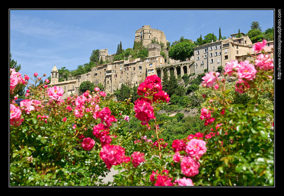 Montbrun les Bains - Drôme © Nicolas GIRAUD