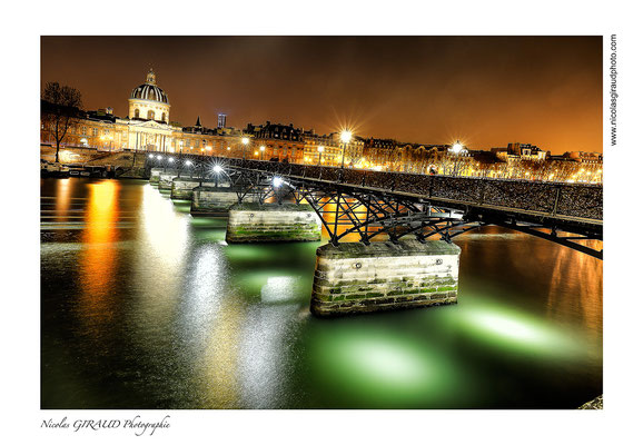 Paris Pont des Arts © Nicolas GIRAUD